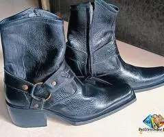 High neck shoes boots for sale in malad west, mumbai / 1