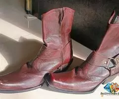 High neck shoes boots for sale in malad west, mumbai / 2