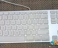 Wired Keyboard and Numeric Keypad for Mac models with Apple silicon * US English / 1